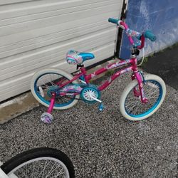 Nice Girls Bicycle Pink And White Plus Training Wheels 18"  Very Clean Like New.