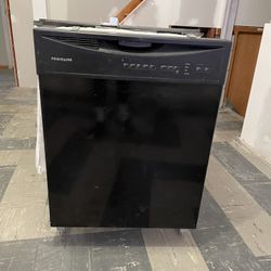 Used on sale frigidaire dishwasher