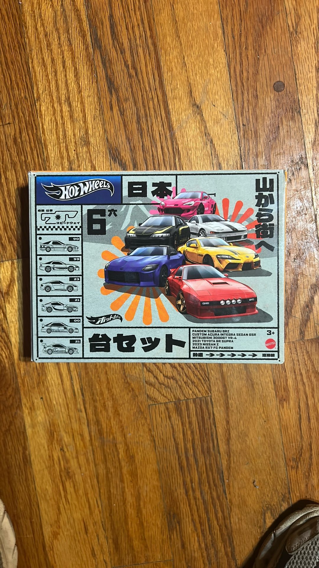 Hot Wheels 1:64 Japan Street Theme Multipack 6-Car Set, HWV46-979A