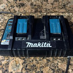 Makita 18V Lithium- Lon Dual Port Rapid Charger 