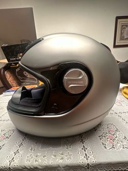 Like NEW Scorpion EXO 400 medium size helmet