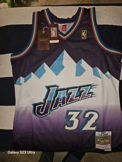 Mitchell & Ness Swingman Jersey Utah Jazz Road 1996-97 Karl Malone