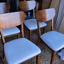 Mid-century modern 4 dining chairs solid wood white upholstered sofa faux leather(address in description  👇delivery 🚚 available within 15 miles with