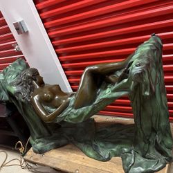 Bronze Putter Green/black Dining Table With 2 1/2 Glass Top 