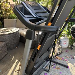 Norditrack Threadmill