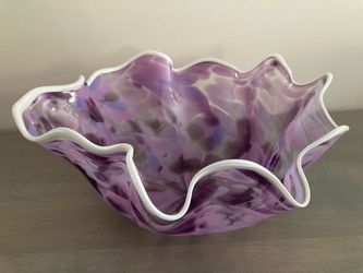 Purple Art Glass Ruffled Edge Bowl