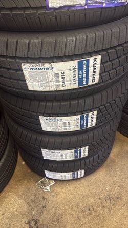 Kumho Crugen HT51 265/65R17 Tires – Set of 4
