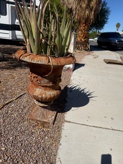 Extirior Rustic vases …..26x21