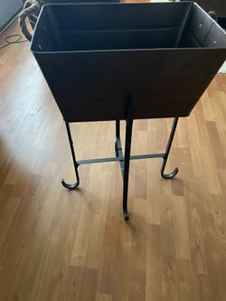 Set of 2 Decorative Bronze Tubs For Sale