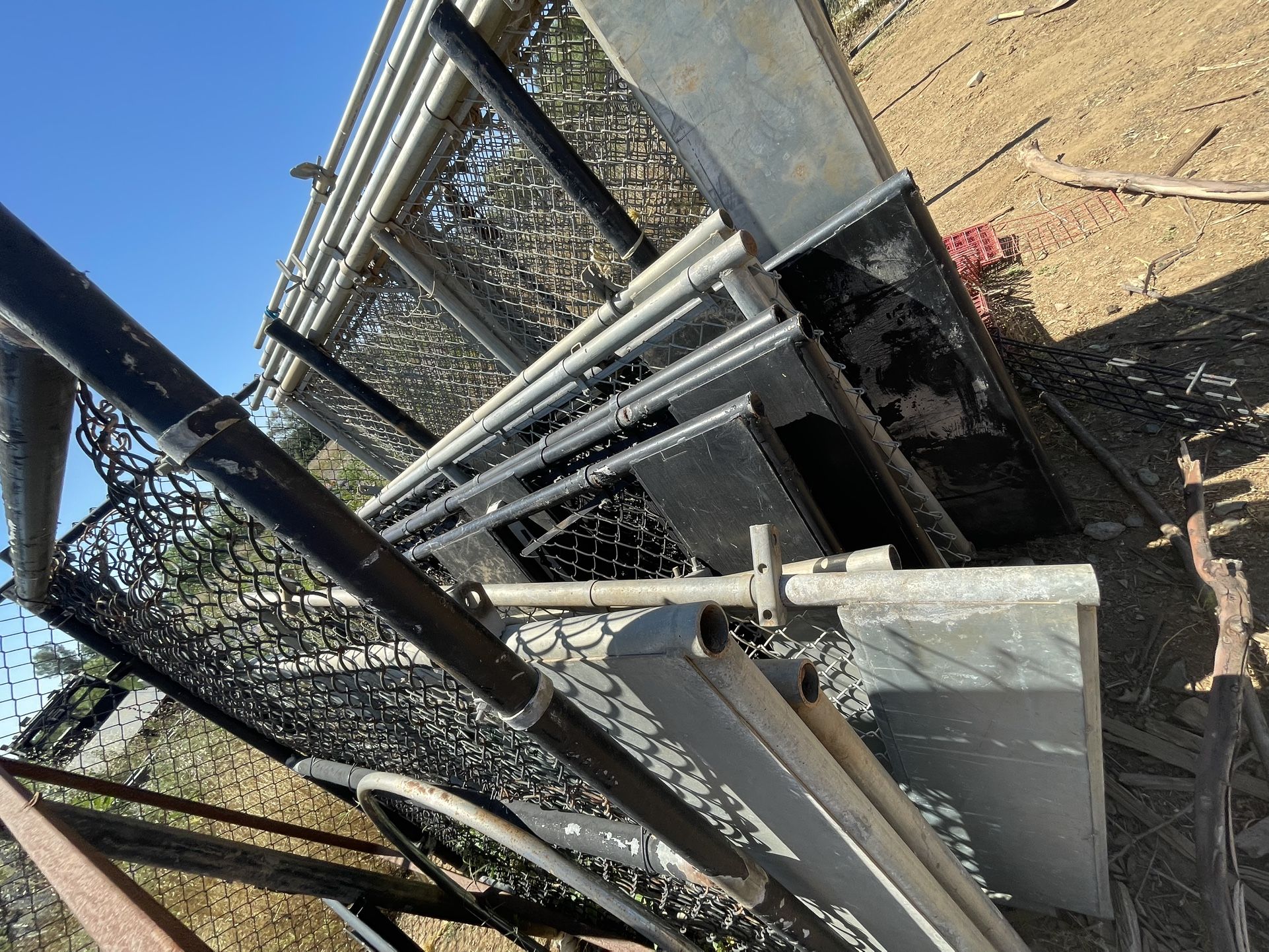 Huge Fence, Doors