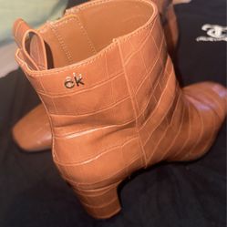 ck boots size 8 use one time 