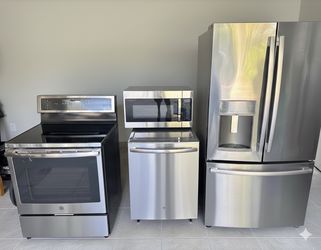 Stainless steel kitchen appliances set