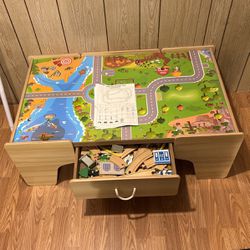 80pc Train Set With Table