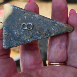 Lead Fishing Bank Sinkers Weights. 
Weight 8 (Selling $1 each)