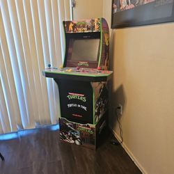 TMNT ARCADE MACHINE