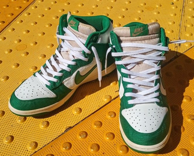 Rare Nike Dunk High (2010) Sail / Lucky Green US Men's Size 13 Shoes