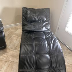 Sofa Chair (chaise)