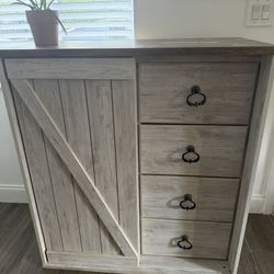Ashley furniture Willowton Dressing Chest Dresser