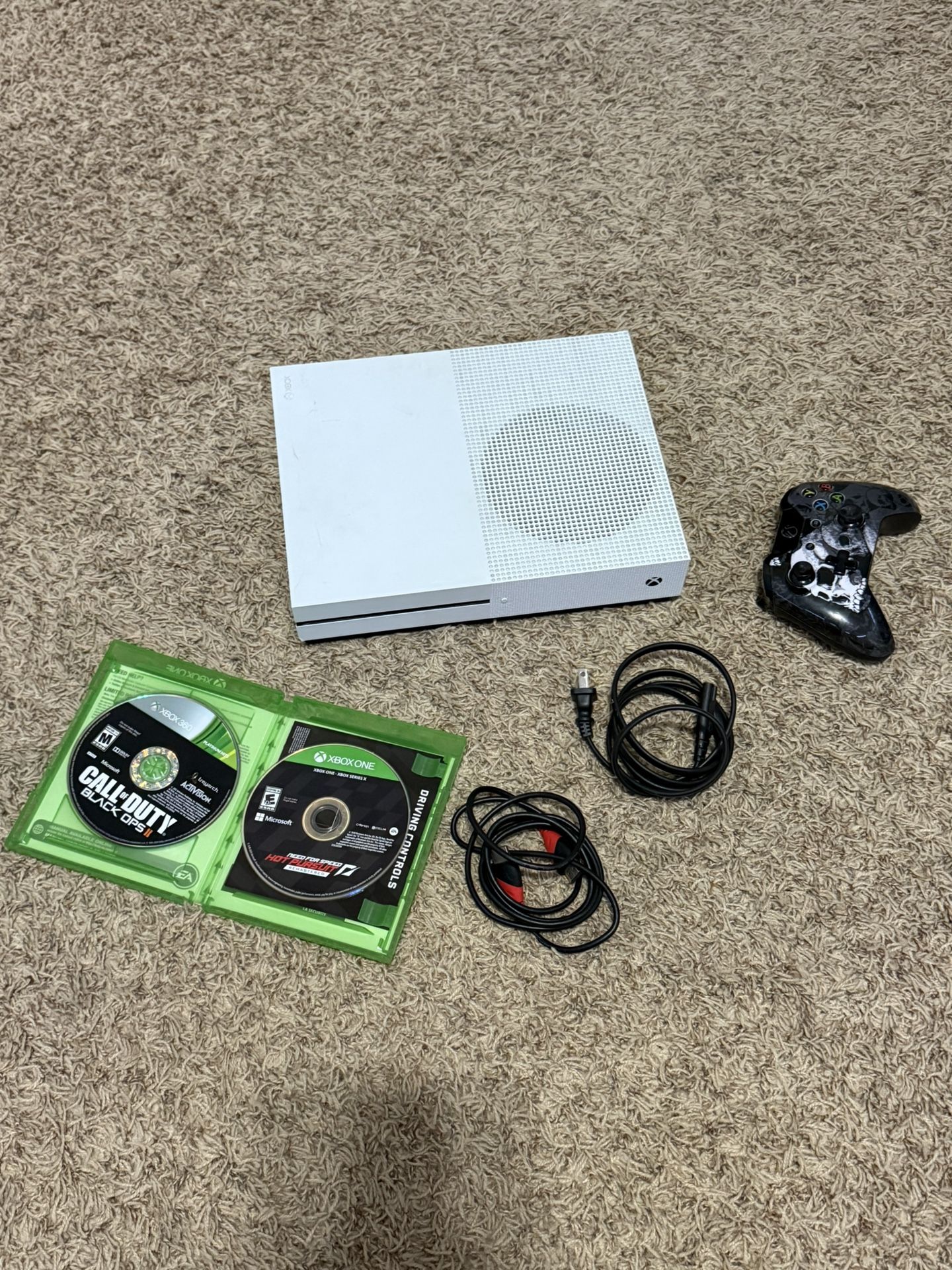 Xbox One S Controller And Games