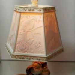 VINTAGE SMALL SIDE TABLE LAMP 11"