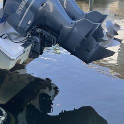 2011 TWIN Yamaha 350 Outboard Motors