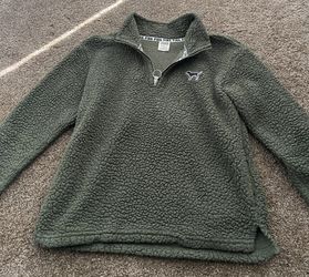 Woman’s Victorias Secret PINK half zip Sherpa Sweater
