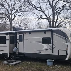 2016 Keystone Cougar x Lite 38ft