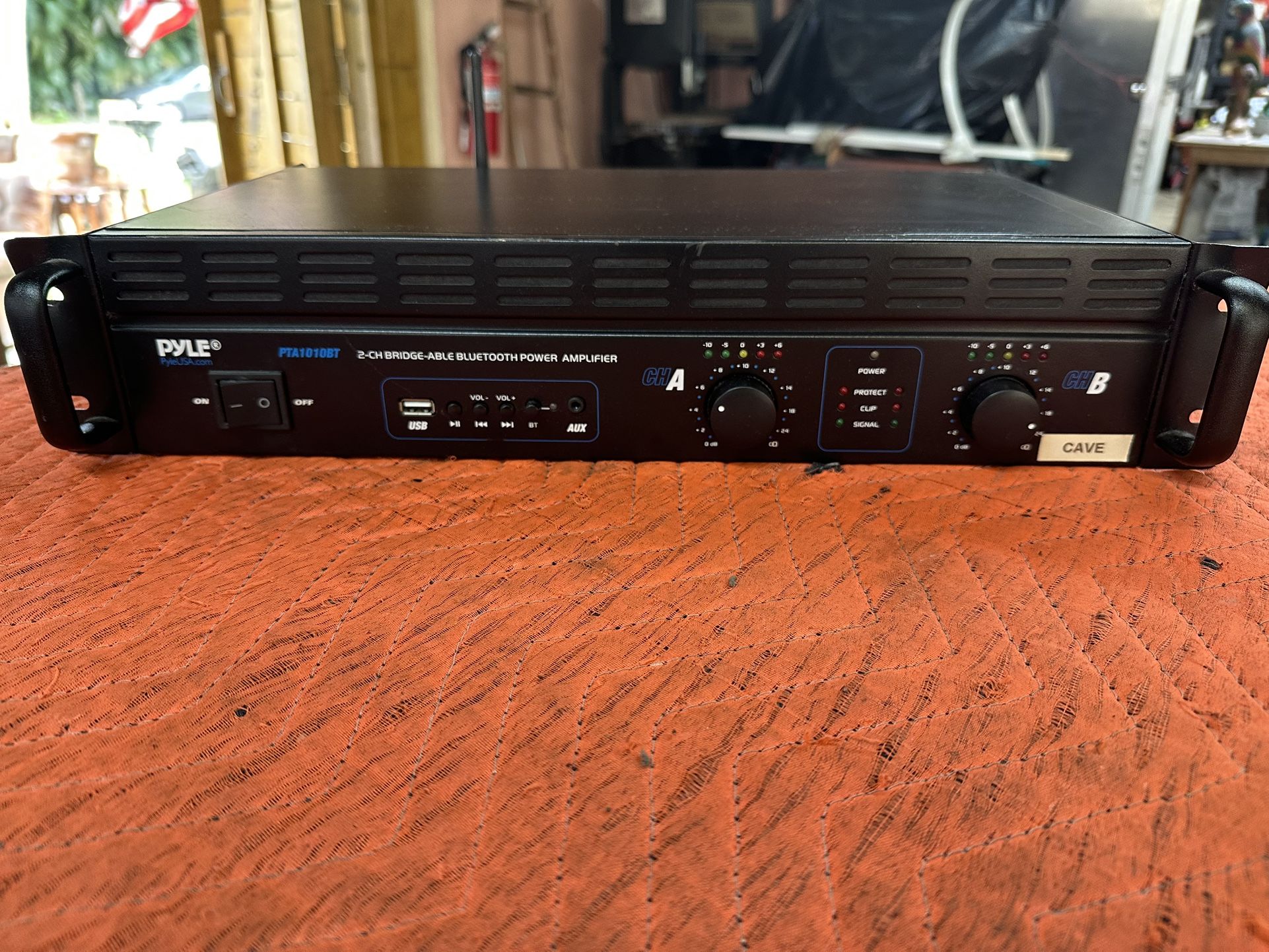 2-Ch. Bridge-able Bluetooth Power Amplifier - Pro Audio Receiver with USB Charging, Rack Mountable (1000 Watt)