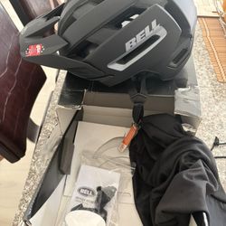 Brand New Bell Mountain Bike Helmet Large
