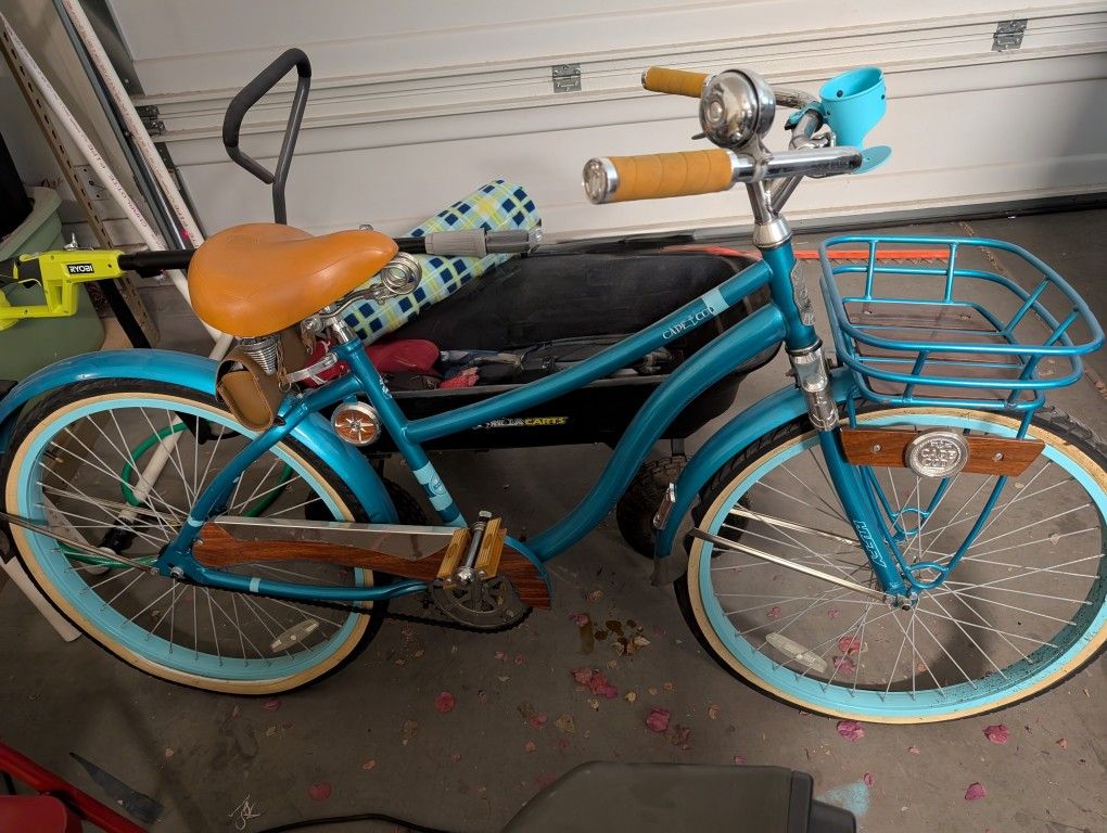 Super Cute Cape Cod Cruiser Bike - Womens