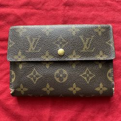 Authentic PRELOVED Monogram Wallet 