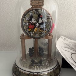 Vintage Mickey Mouse clock