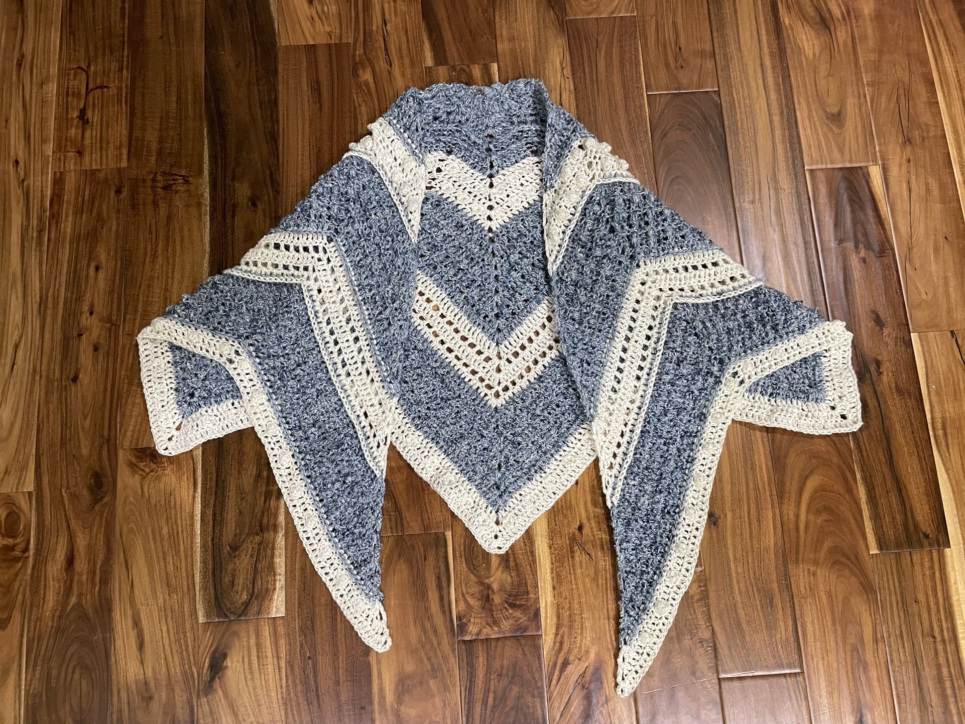 New Handmade Soft Star Shawl Wrap Scarf 30” x78” White Blue