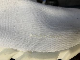 Balenciaga speed trainer clearance peeling