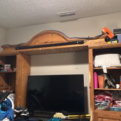 Entertainment CenterThree-Piece Set