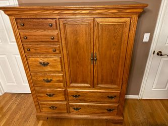 Wardrobe Solid Wood Double Doors 3 Shelves 9 Drawers Broyhill