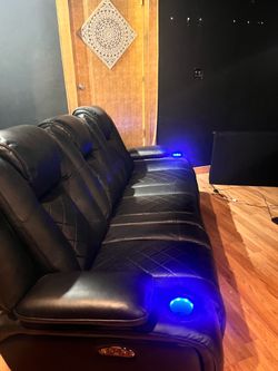 Valencia Oxford 3-Seat Power Recliner
