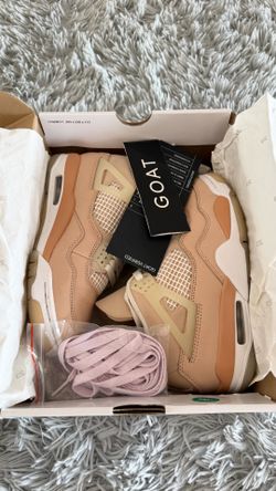 Size 6 Women’s Nike Air Jordan IV Retro Shimmer DJ0675-200 OG. Excellent preowned condition. With original box. Same day shipping.  The product is a s
