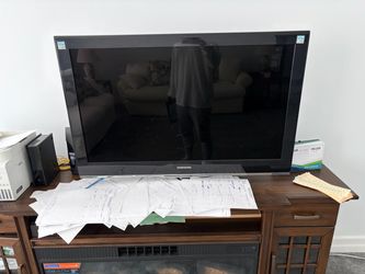 Samsung Flat Screen TV