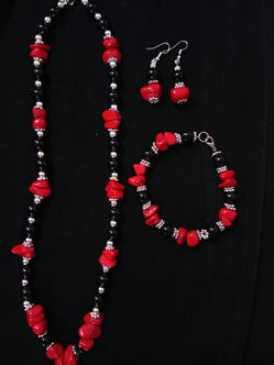 Necklace bracelet and earring set