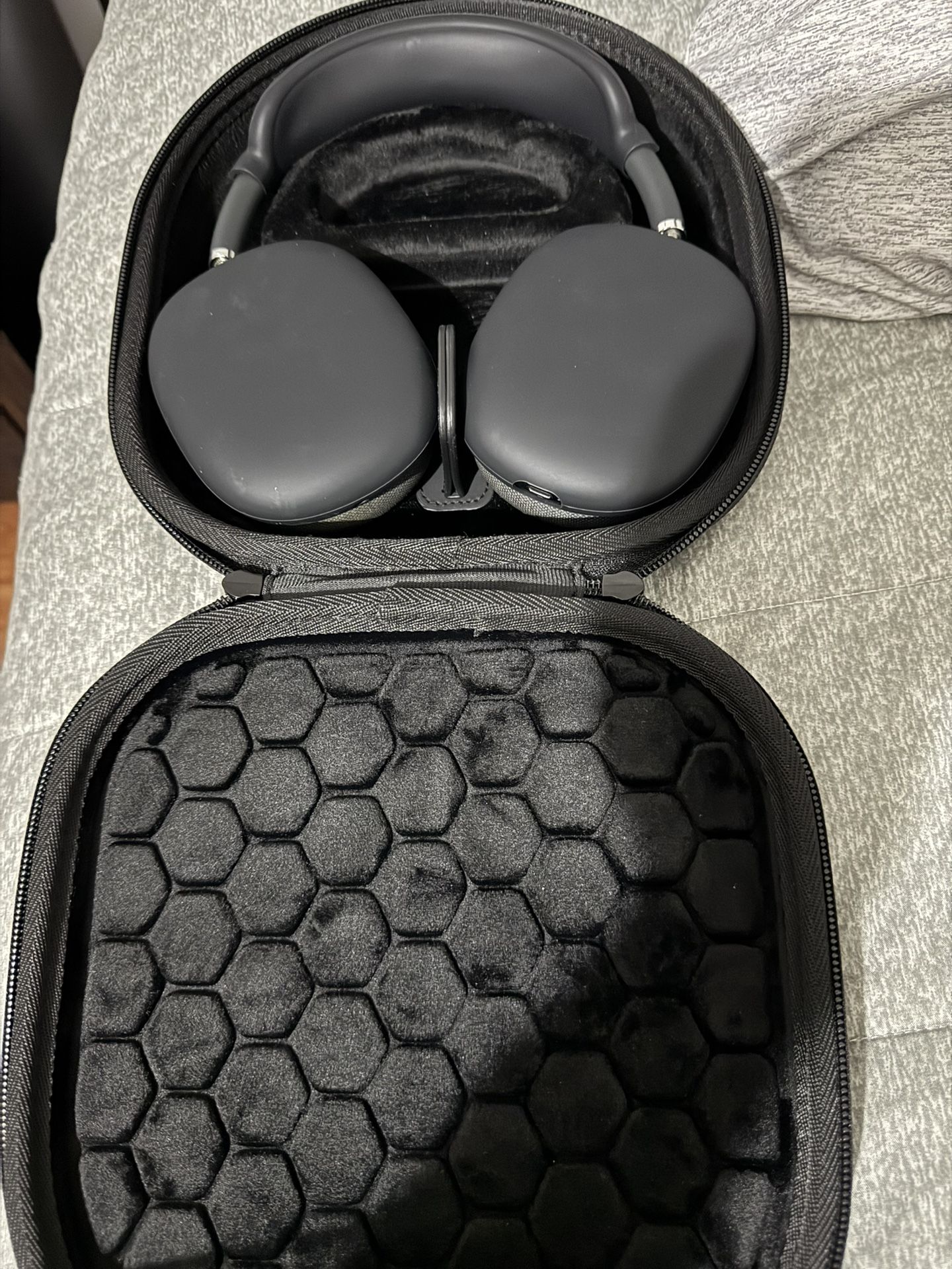 AirPods Max