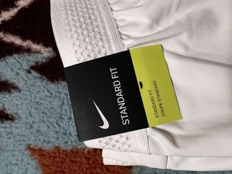 Women’s Nike Golf Pants New with tags 