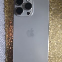 iPhone 15 PRO MAX 256gb(unlocked)