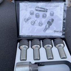 Audi Wheel Locks With  Key 