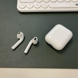 Apple AirPods 2