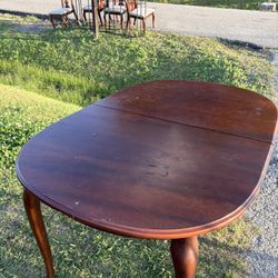 FREE table & 4 chairs