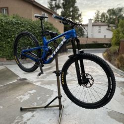 Trek Slash