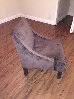 Nice Accent chair. Used as display only $125