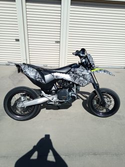 2009 ktm 690 supermoto