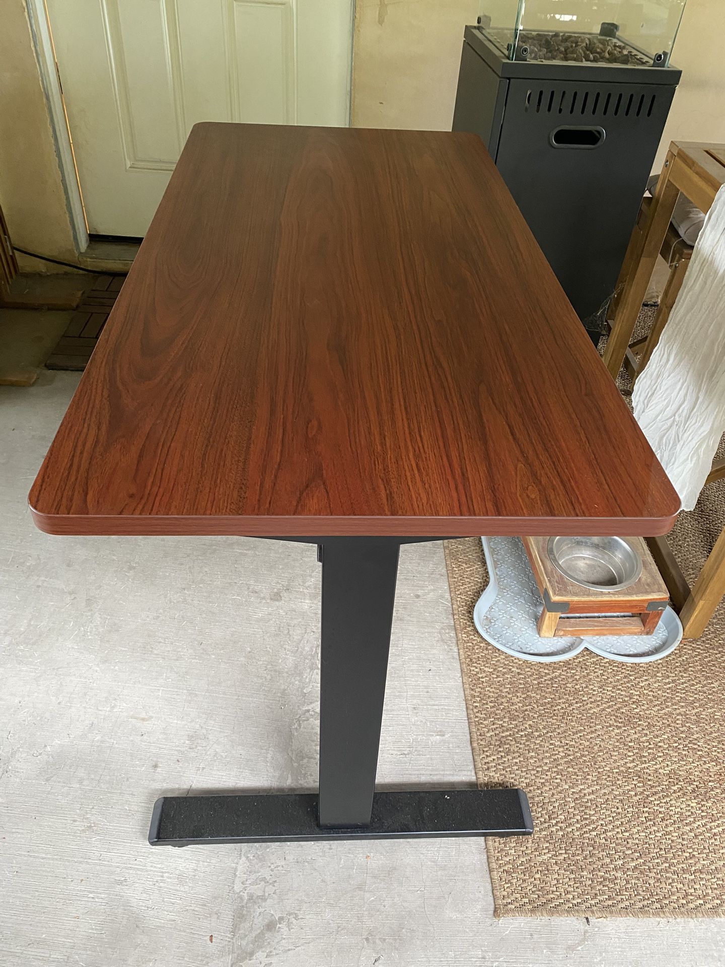 Adjustable Standing Desk